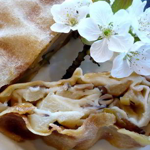 Рецепт Штруделя с яблоками и грибами Ирония судьбы