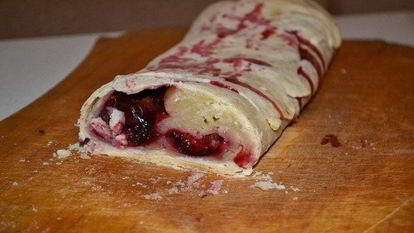 Рецепт Штруделя со сливой