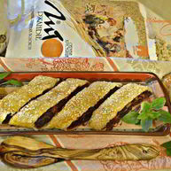 Рецепт Штруделя со свеклой, сыром и шпинатом