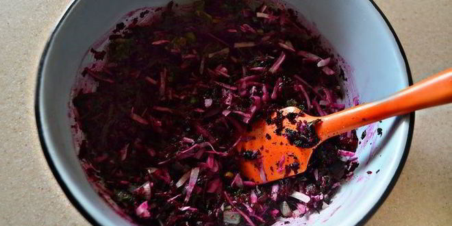 Рецепт штруделя со свеклой, сыром и шпинатом