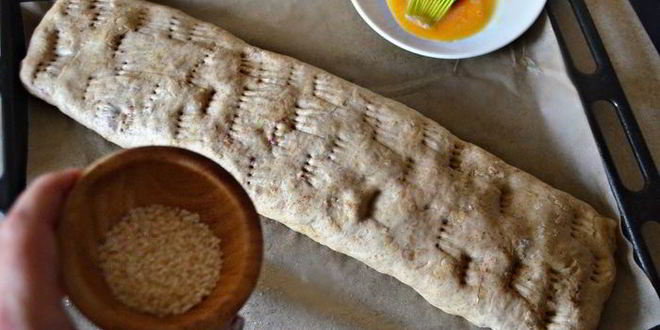 Рецепт штруделя со свеклой, сыром и шпинатом