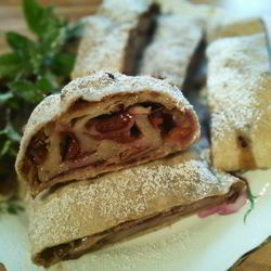 Рецепт Сливова-имбирного штрудель