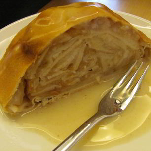 Рецепт Венского яблочного штруделя