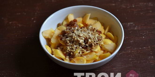 Рецепт яблочного штруделя из слоеного теста