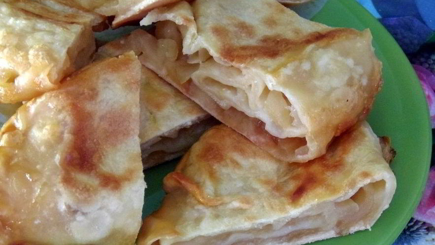 Рецепт яблочного штруделя в мультиварке