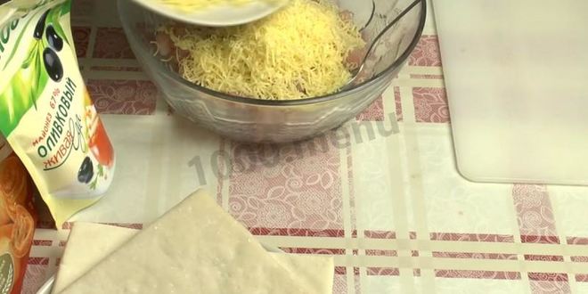 Рецепт слоеных слоек с курицей