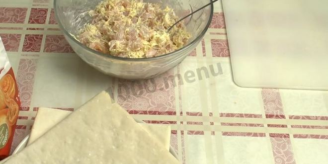 Рецепт слоеных слоек с курицей
