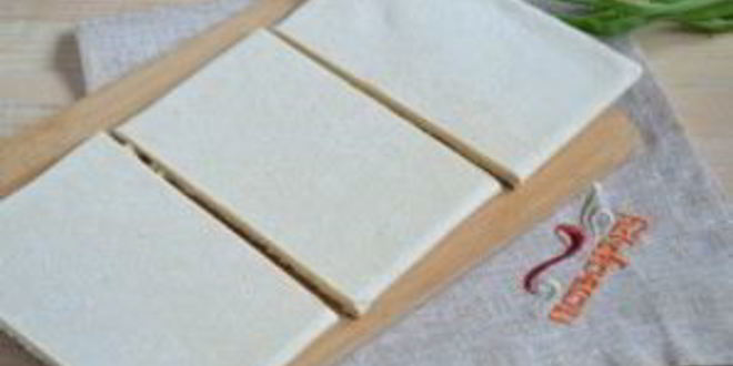 Рецепт слоек с сыром из готового слоеного теста