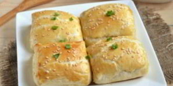 Рецепт слоек с сыром из готового слоеного теста