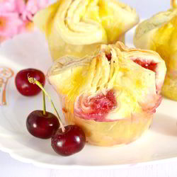 Рецепт Слоек с вишней