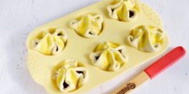 Рецепт слоек с вишней