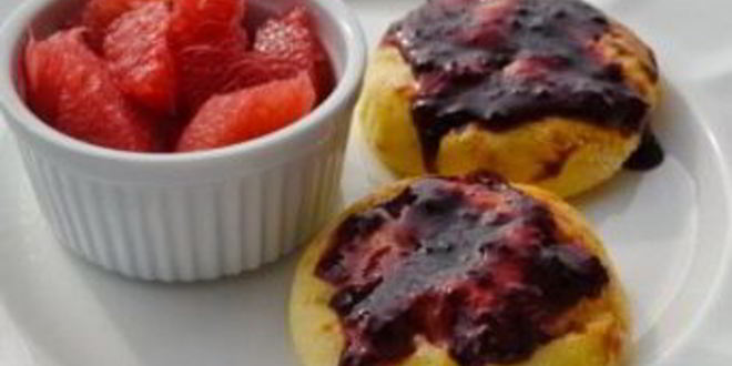 Рецепт диетических сырников в духовке