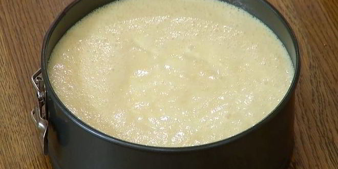 Рецепт творожника с белым шоколадом и малиной