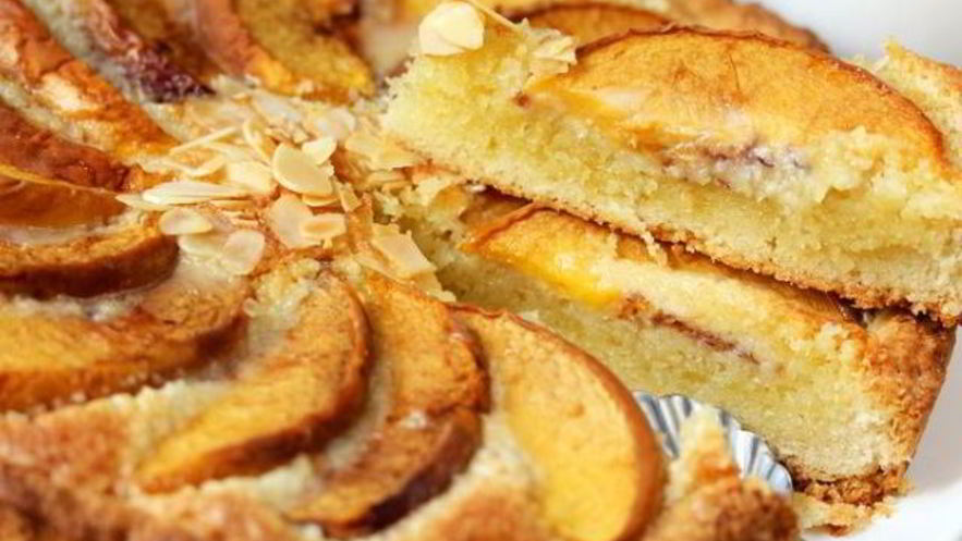 Рецепт творожника с персиками