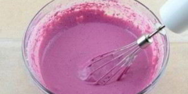 Рецепт двухцветного творожного торта без выпечки