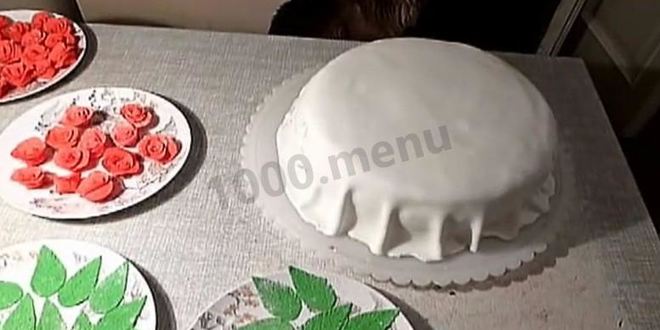 Рецепт торта с розами из мастики