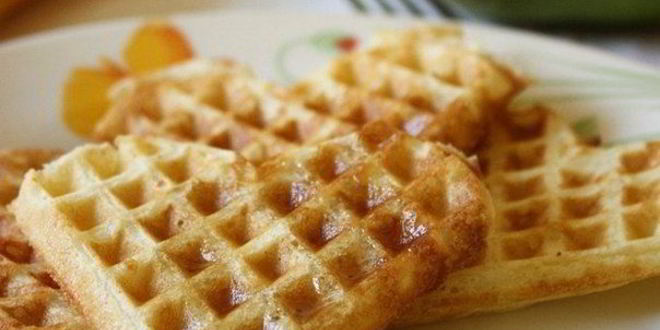 Рецепт дрожжевых вафель на завтрак