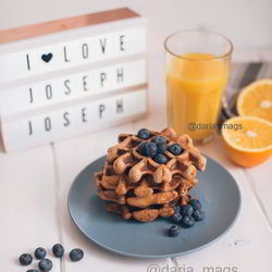 Рецепт Вафель с корицей и яблочным пюре