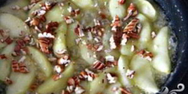 Рецепт вафель с яблоками и орехами