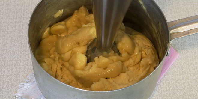 Рецепт домашних эклеров со сгущенкой