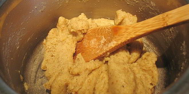 Рецепт профитролей из льняной муки с яблочно-карамельным муссом