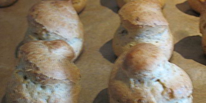 Рецепт профитролей из льняной муки с яблочно-карамельным муссом