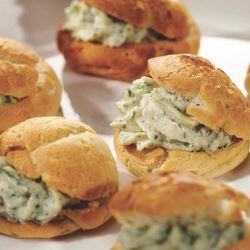 Рецепт Профитролей с сырным кремом