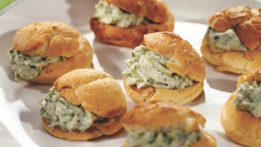 Рецепт профитролей с сырным кремом