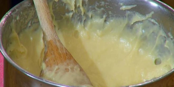 Рецепт профитролей с ванильным кремом и мороженым