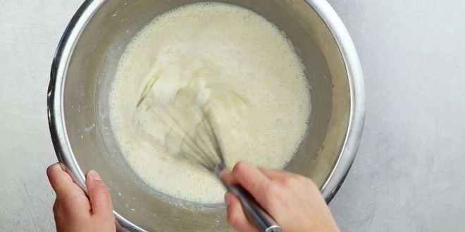 Рецепт профитролей с заварным кремом и карамельным соусом