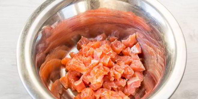 Рецепт профитролей со сливочным сыром и лососем