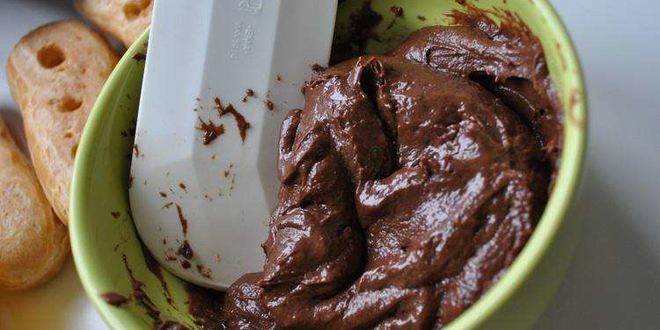 Рецепт шоколадных пирожных эклеров с заварным кремом