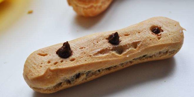 Рецепт шоколадных пирожных эклеров с заварным кремом