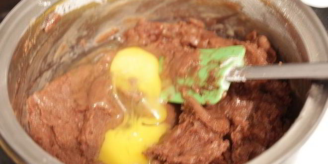 Рецепт шоколадных профитролей с маскарпоне