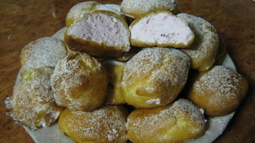 Рецепт эклеров с клубнично-сливочным кремом