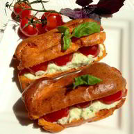 Рецепт Закусочных томатных эклеров с кремом из моцареллы