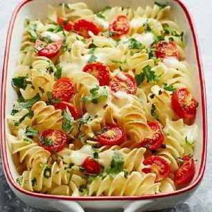 Рецепт Макаронной запеканки помидоры-моцарелла со шпинатом