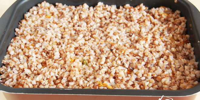 Рецепт мясной запеканки с гречкой и баклажанами