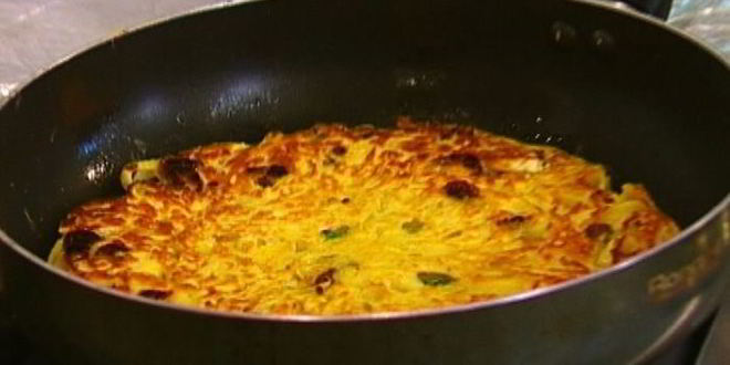 Рецепт запеканки из макарон с яйцами, сыром и вялеными помидорами