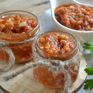 Рецепт Аджики из кабачков с томатной пастой