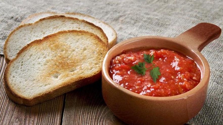 Рецепт аджики из яблок и перца
