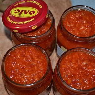 Рецепт Аджики острой с яблоками
