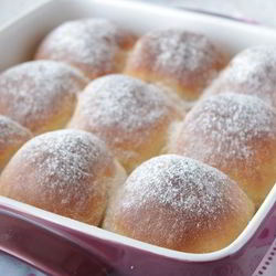 Рецепт Бухтелей с абрикосовым джемом