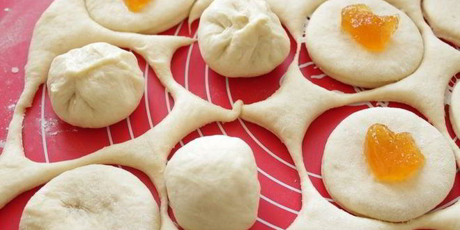 Рецепт бухтелей с абрикосовым джемом