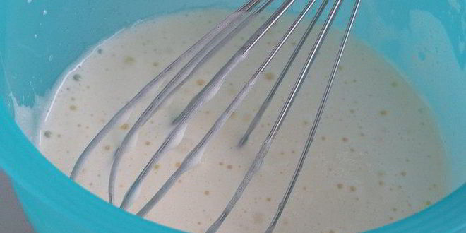 Рецепт булочек с абрикосовым джемом и миндальными лепестками