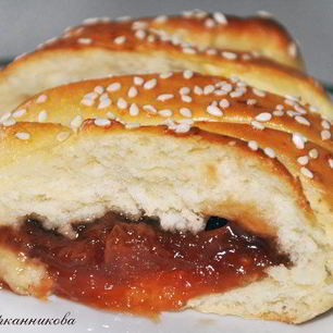 Рецепт Плетеной булки с яблочным джемом