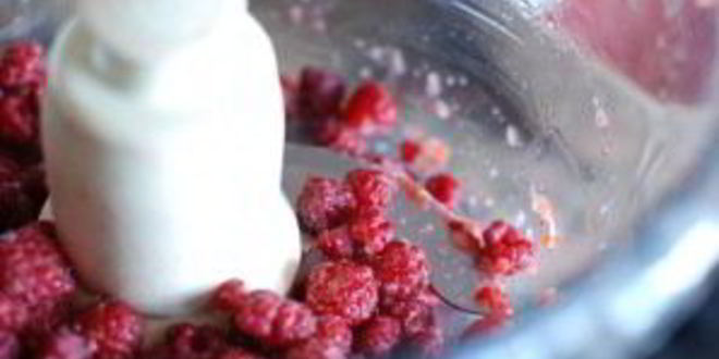 Рецепт сырого клубнично-малиновый джем