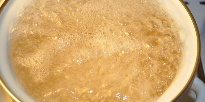 Рецепт компота из кизила и черной смородины