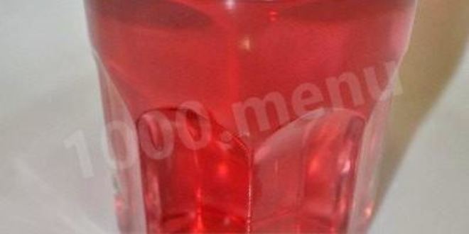 Рецепт компота из кизила и черной смородины