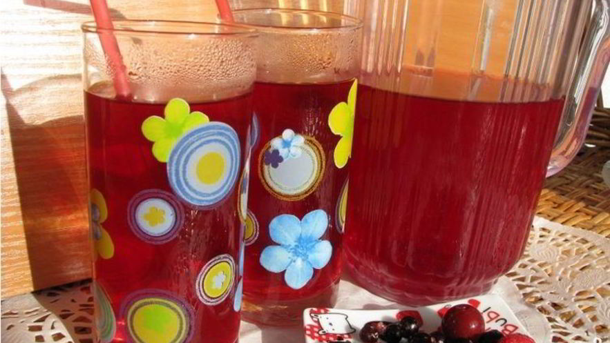 Рецепт компота из смородины и малины